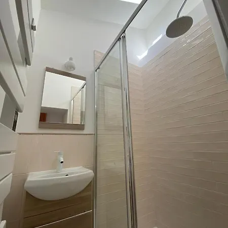 Tres Bel Avec Jardin Reposant