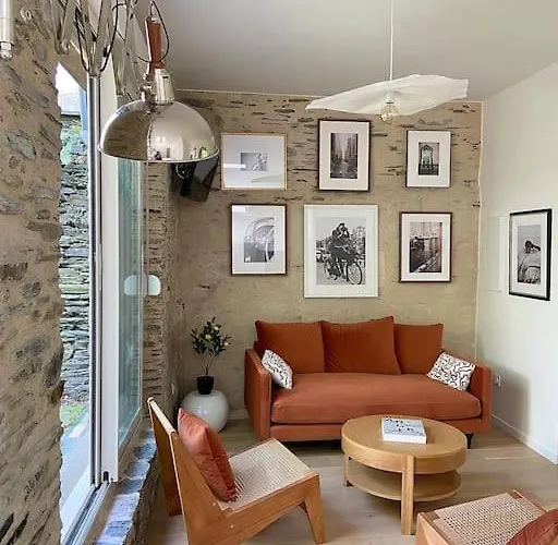 Tres Bel Avec Jardin Reposant Daire