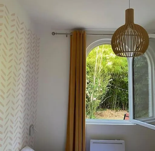 Apartment Tres Bel Avec Jardin Reposant Angers